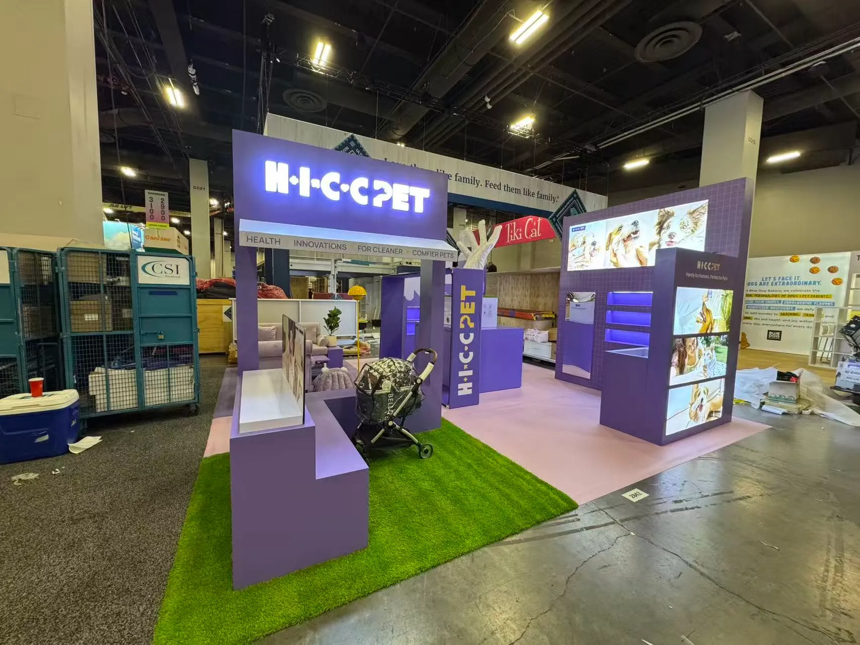 Hicc trade show booth at Superzoo