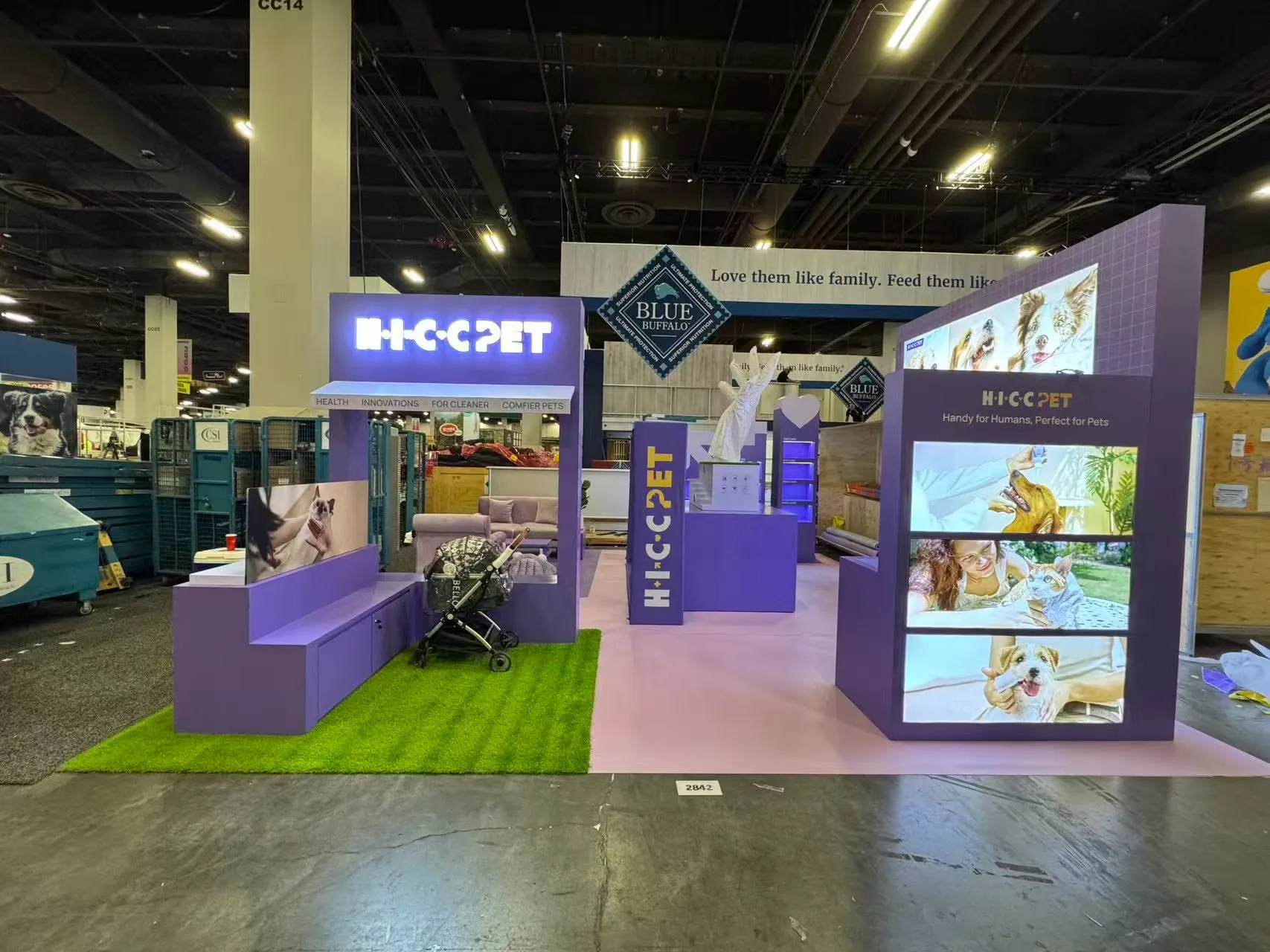 Hicc booth photo 1 — Superzoo, Las Vegas