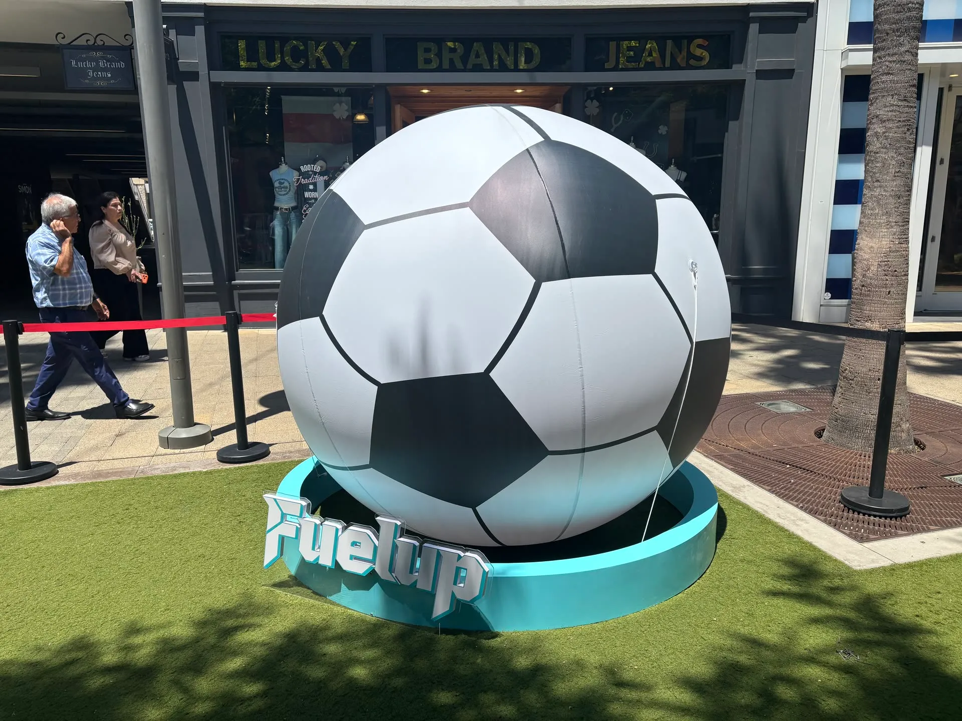 Fuelup booth photo 2 — Los Angeles Pop-up, Los Angeles, CA