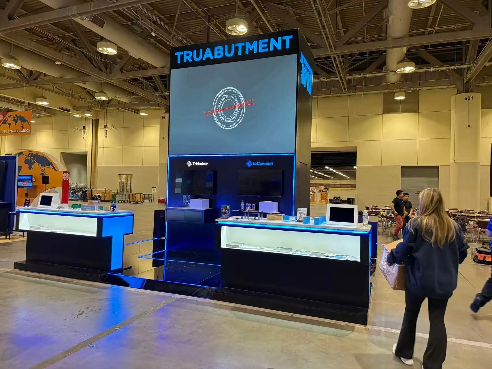 TRUABUTMENT booth photo 2 — CDA 2026, Anahiem，CA