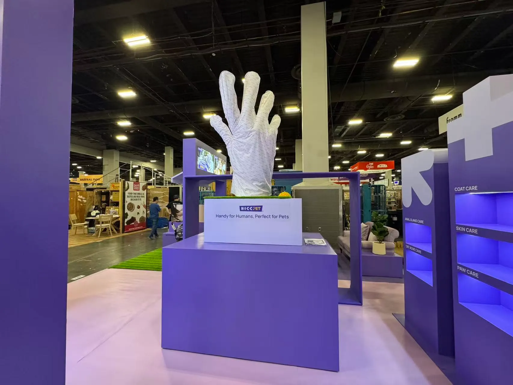 Hicc booth photo 4 — Superzoo, Las Vegas