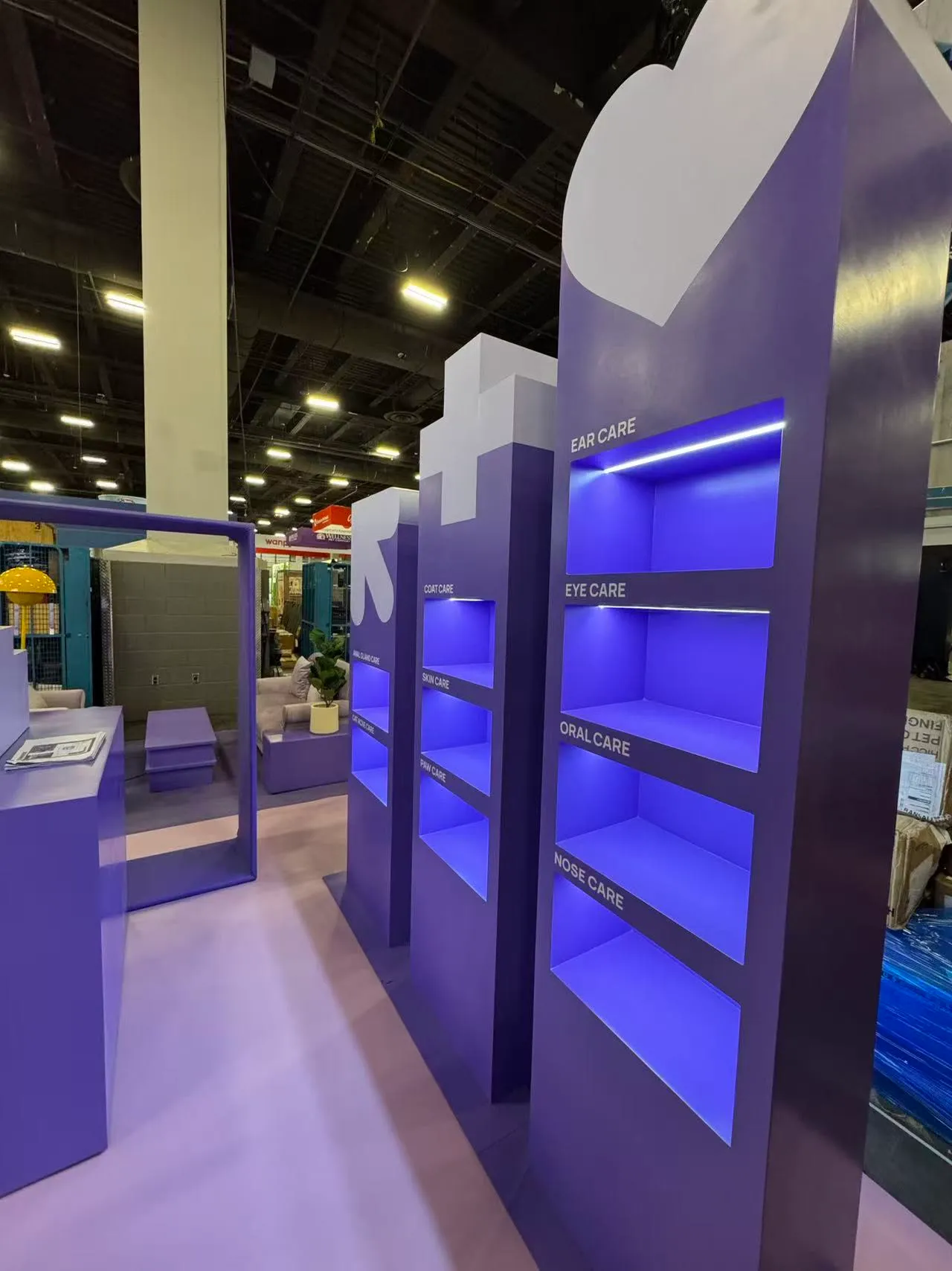 Hicc booth photo 5 — Superzoo, Las Vegas